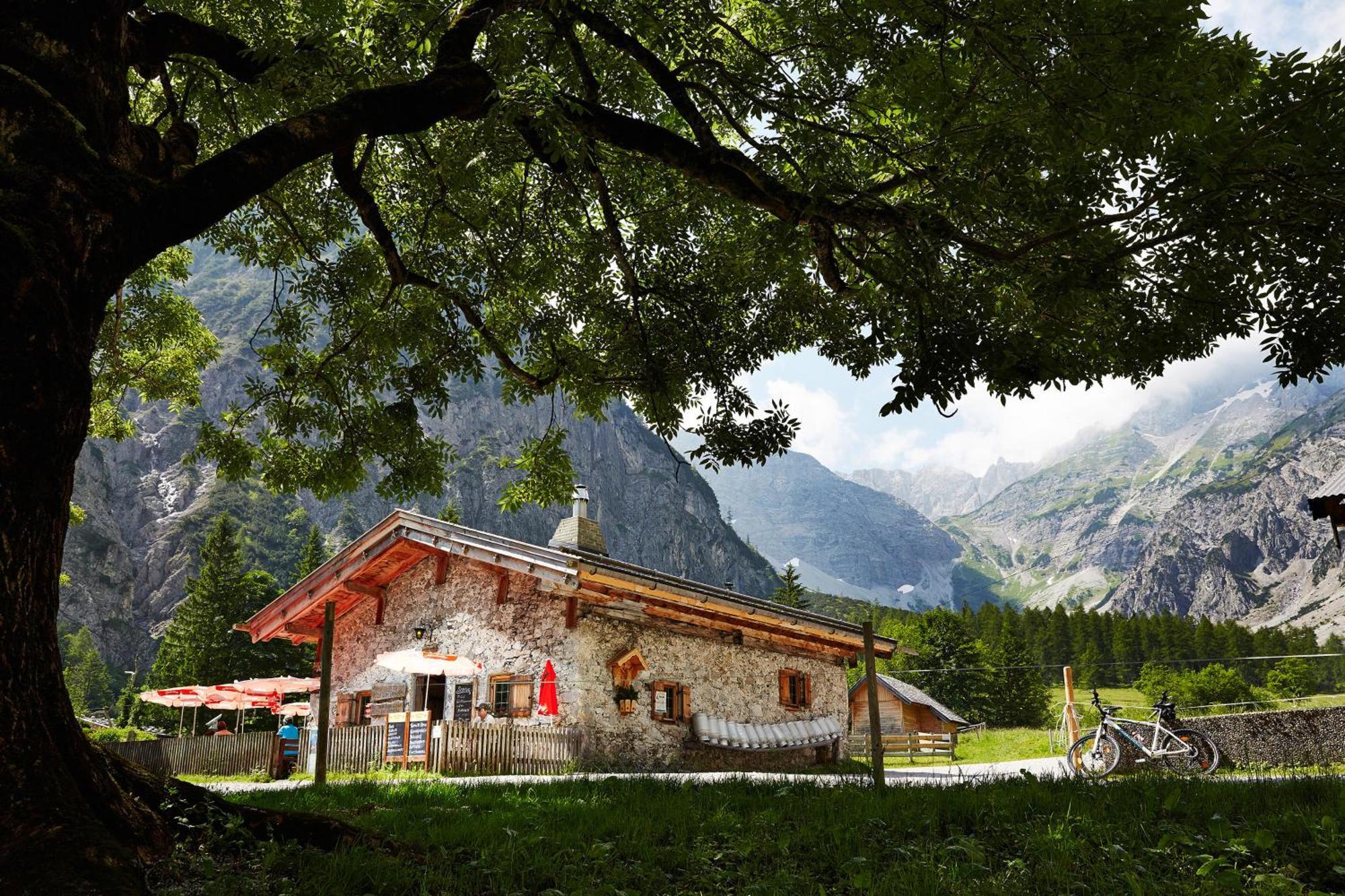 Hotel Gramai Alm Alpengenuss & Natur Spa Pertisau Exterior foto